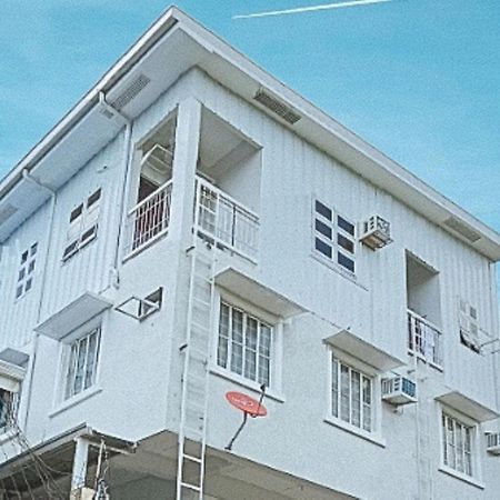 Reddoorz At David'S Travellers Inn Cavite General Trias  Exterior photo